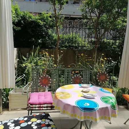 Turistico Porta Di Apartamento *